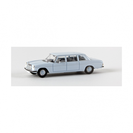 Mercedes 220 D Lang (W115), Ljusblå