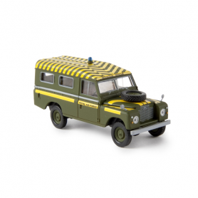 Land Rover 109 geschlossen RAF Mountain Rescue von Starmada (GB)