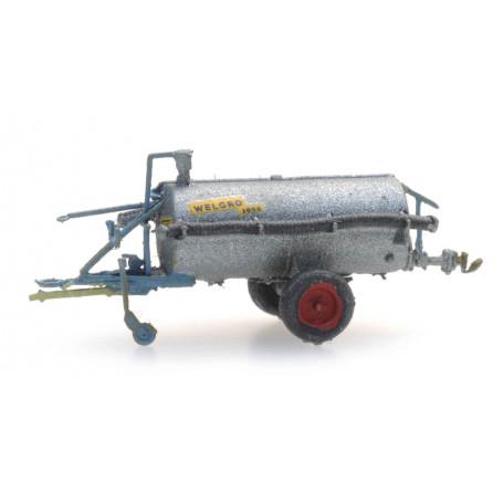 Liquid manure spreader