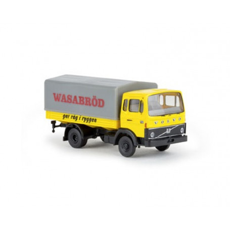 Volvo F 613, Täckt flakbil "Wasabröd"