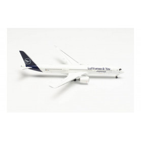 Lufthansa A350-900 1:500