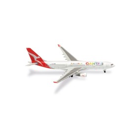 Qantas Airbus A330-200 1:500