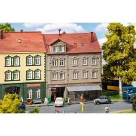 Faller 191786- Stadshus med sadelmakare, skala 