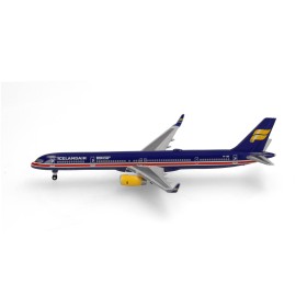 Icelandair 100 år Boeing 757-300
