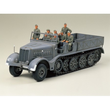 German heavy halftrack 18t (Sd. Kfz.9) "FAMO" 1:35