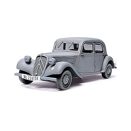 Tamiya 32517, Citroën Traction 11CV, kit 1/48