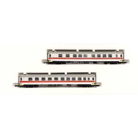 FR 46.220.62 Two Swedish passanger cars, TÅGAB z