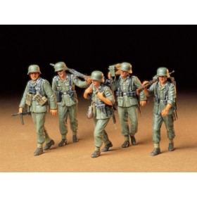 Tamiya 35184, German gun crew WWII (1/35)