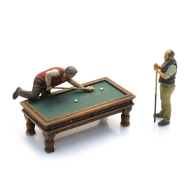 Billard table with 2 figures