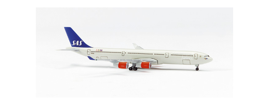 Modellflygplan - Färdiga modeller